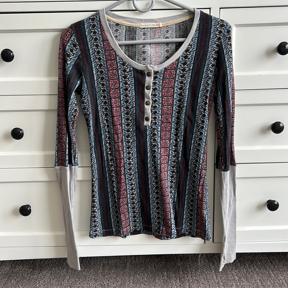 Alternative henley long sleeve (size XS)